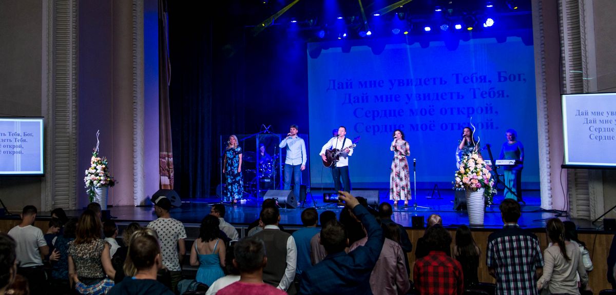 Екатеринбургская церковь отметила свой 25-летний юбилей